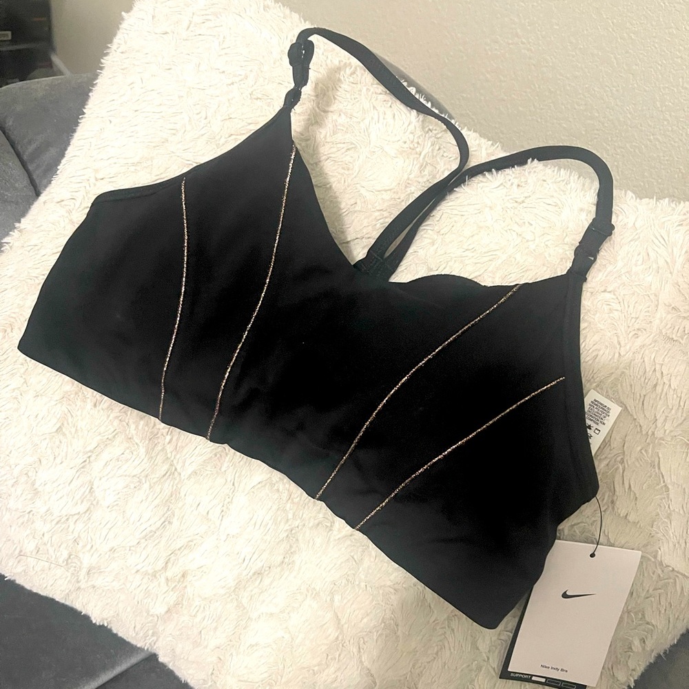 Nike M sports bra